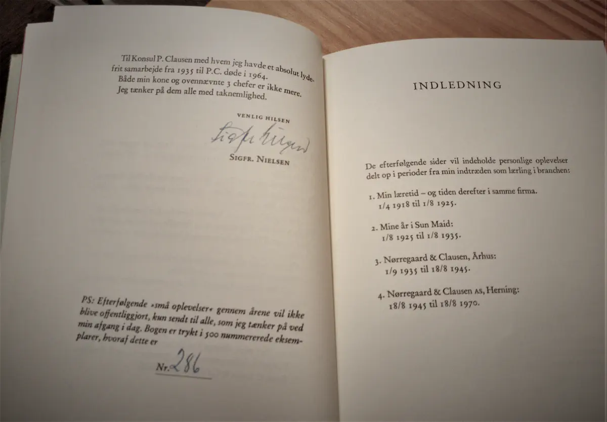 Signeret eksemplar #286.